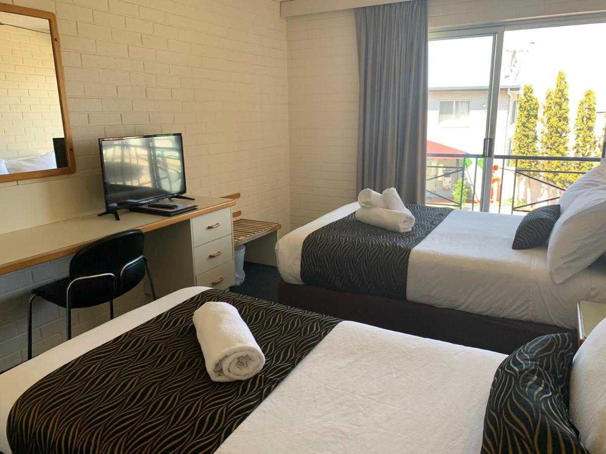 Crest Motor Inn Queanbeyan Exterior foto
